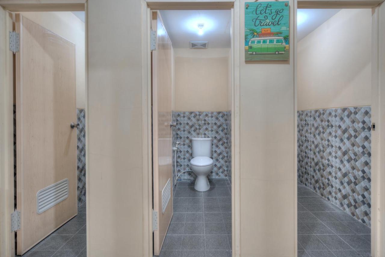 Bata Merah Homestay Banyuwangi  Extérieur photo