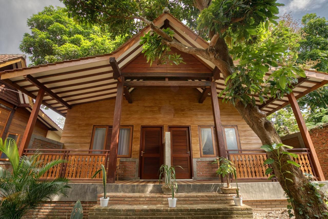 Bata Merah Homestay Banyuwangi  Extérieur photo