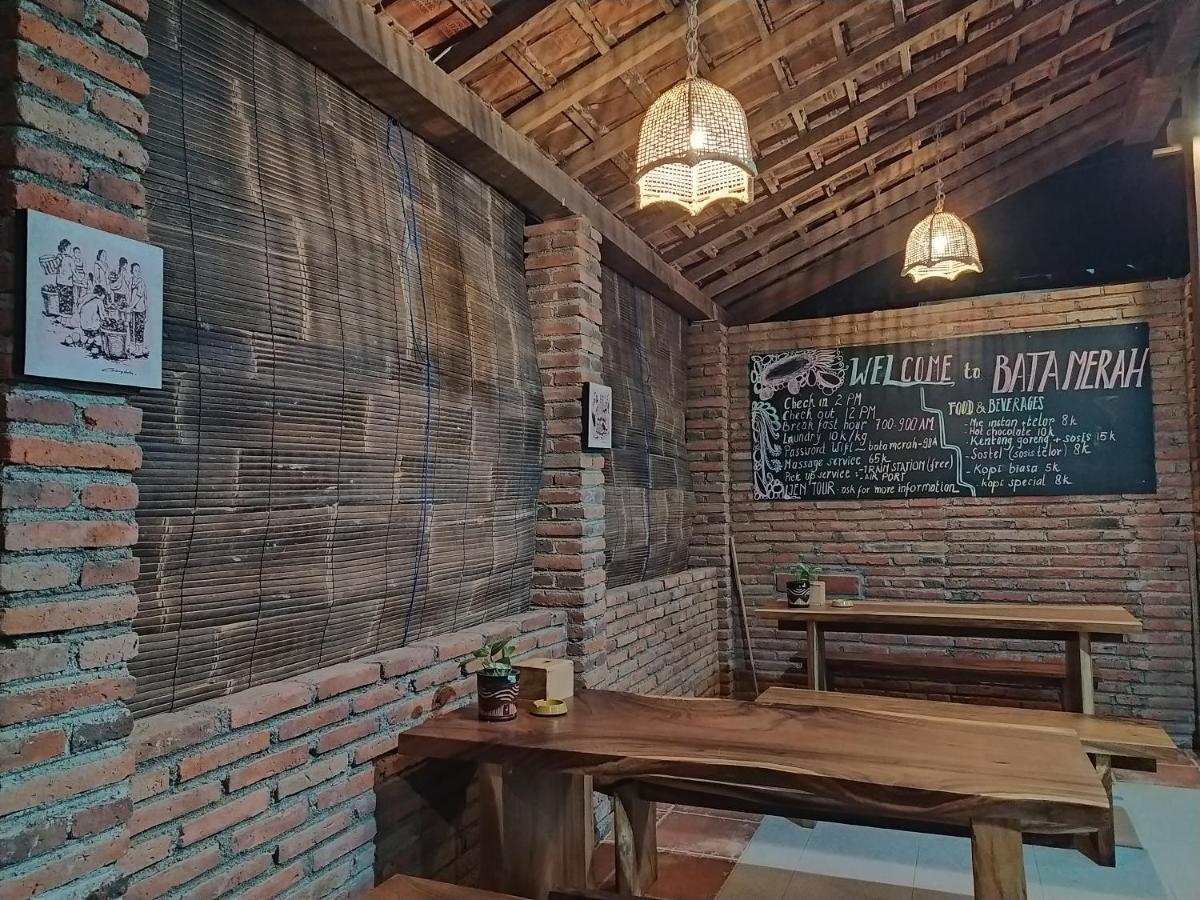 Bata Merah Homestay Banyuwangi  Extérieur photo