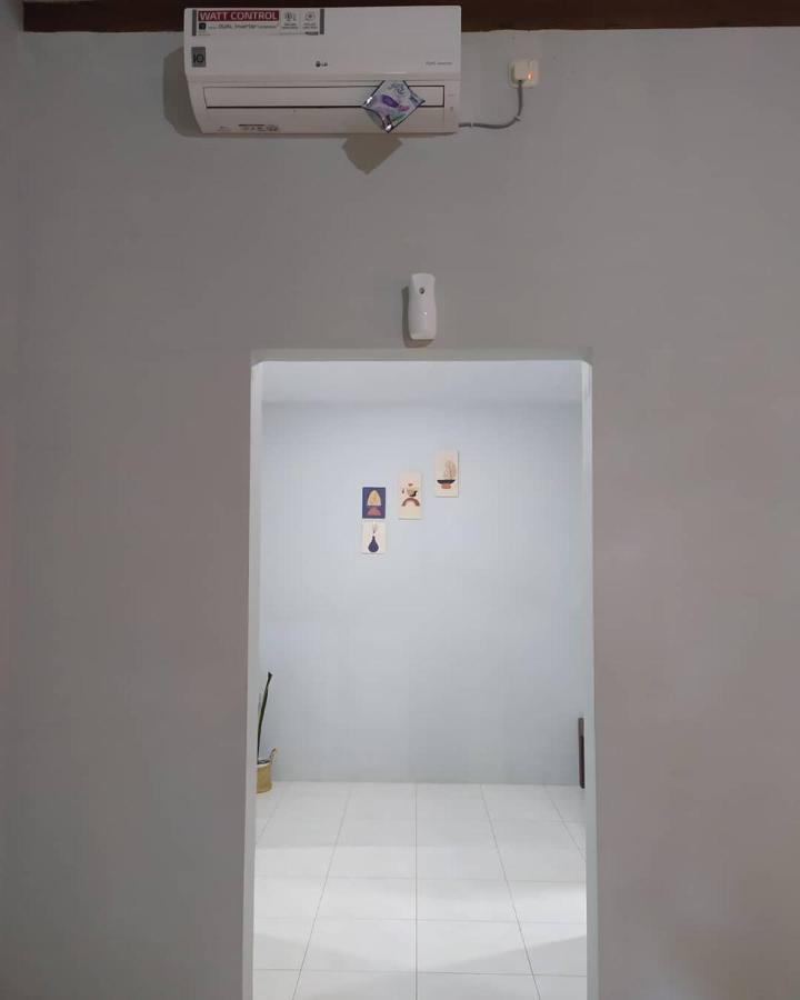 Bata Merah Homestay Banyuwangi  Extérieur photo