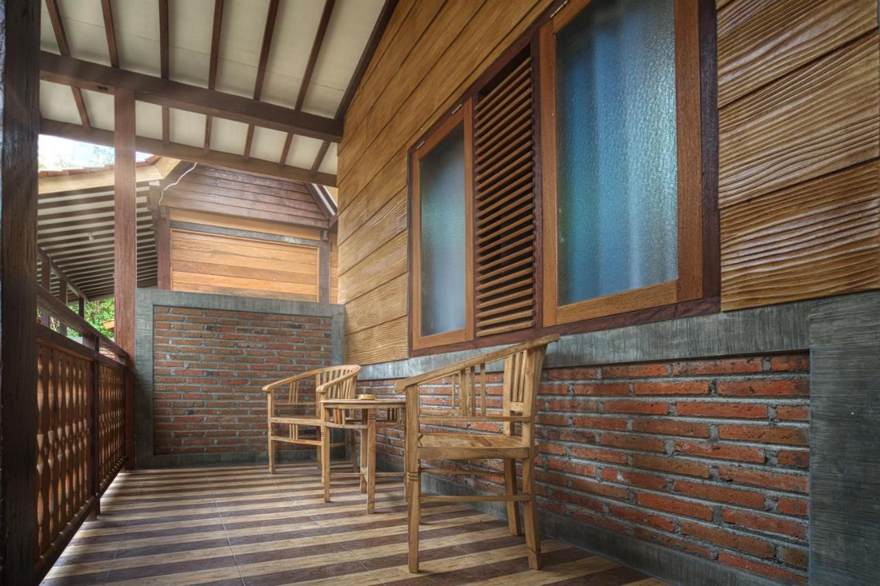 Bata Merah Homestay Banyuwangi  Extérieur photo