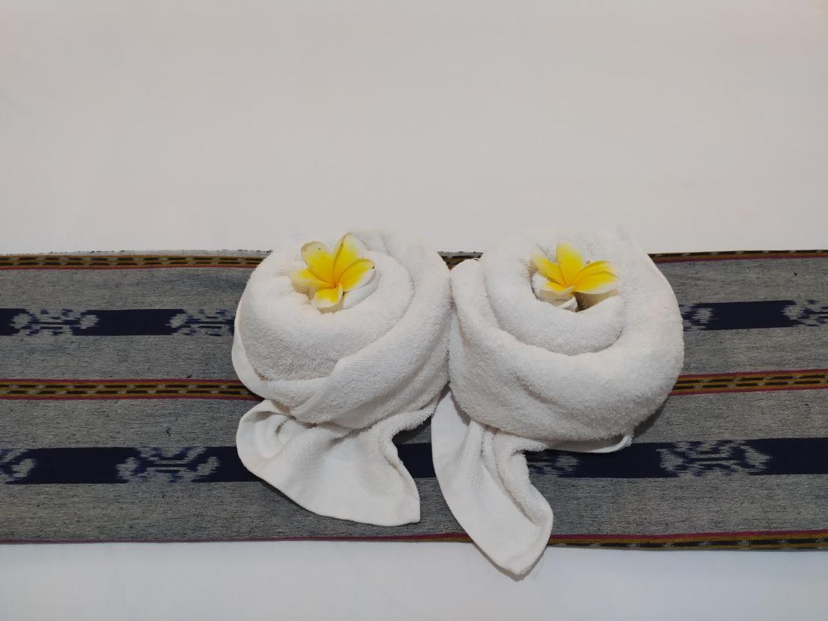 Bata Merah Homestay Banyuwangi  Extérieur photo